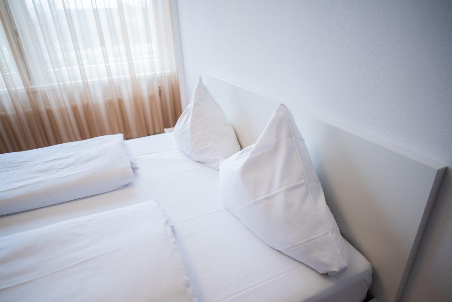 Hotel Leo เอกเกนชไตน์-เลโอโพลด์สฮาเฟน ภายนอก รูปภาพ